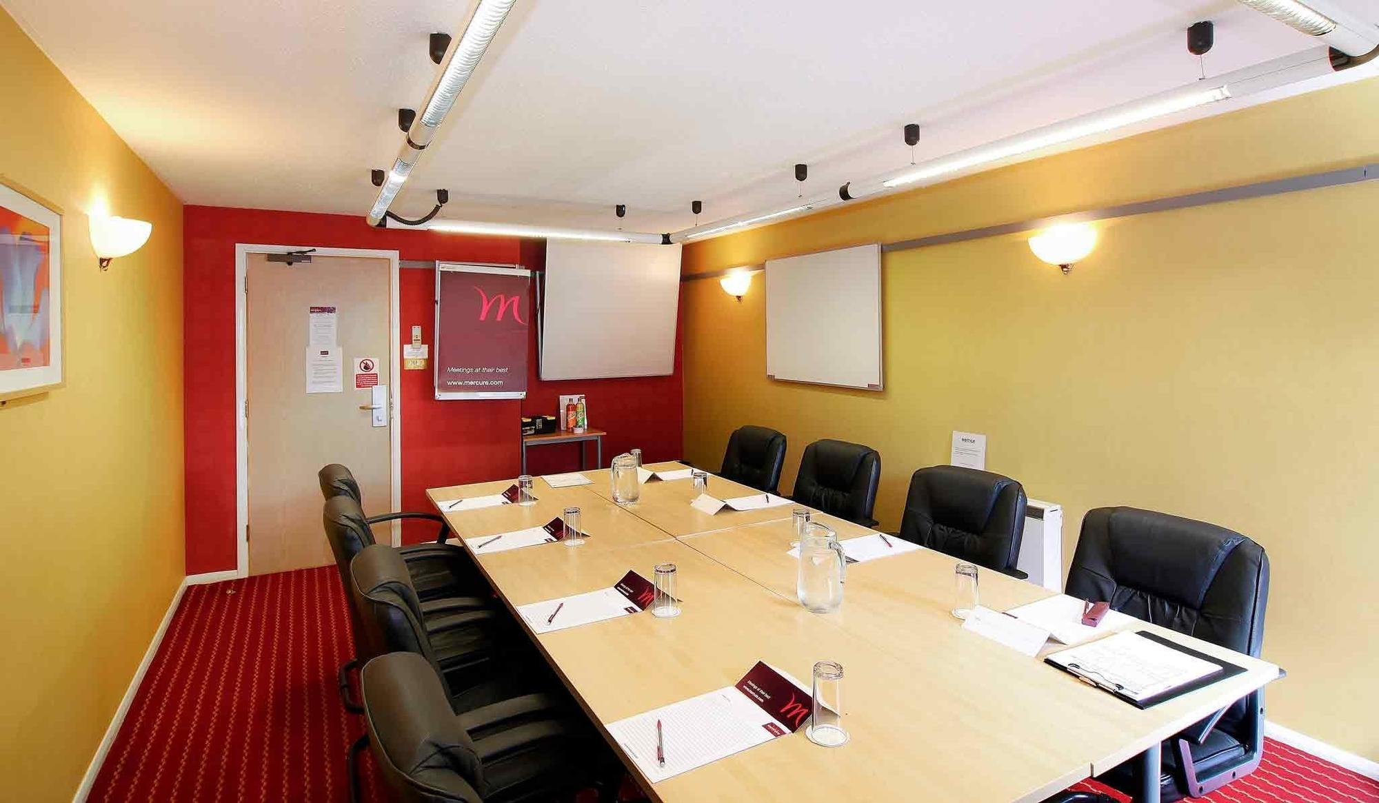 Mercure Hatfield Oak Hotel Εξωτερικό φωτογραφία